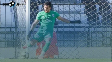 طرد أيمن دحمان بعد مباراة الصفاقسي والترجي يثير جدلاً واسعًا في الدوري التونسي